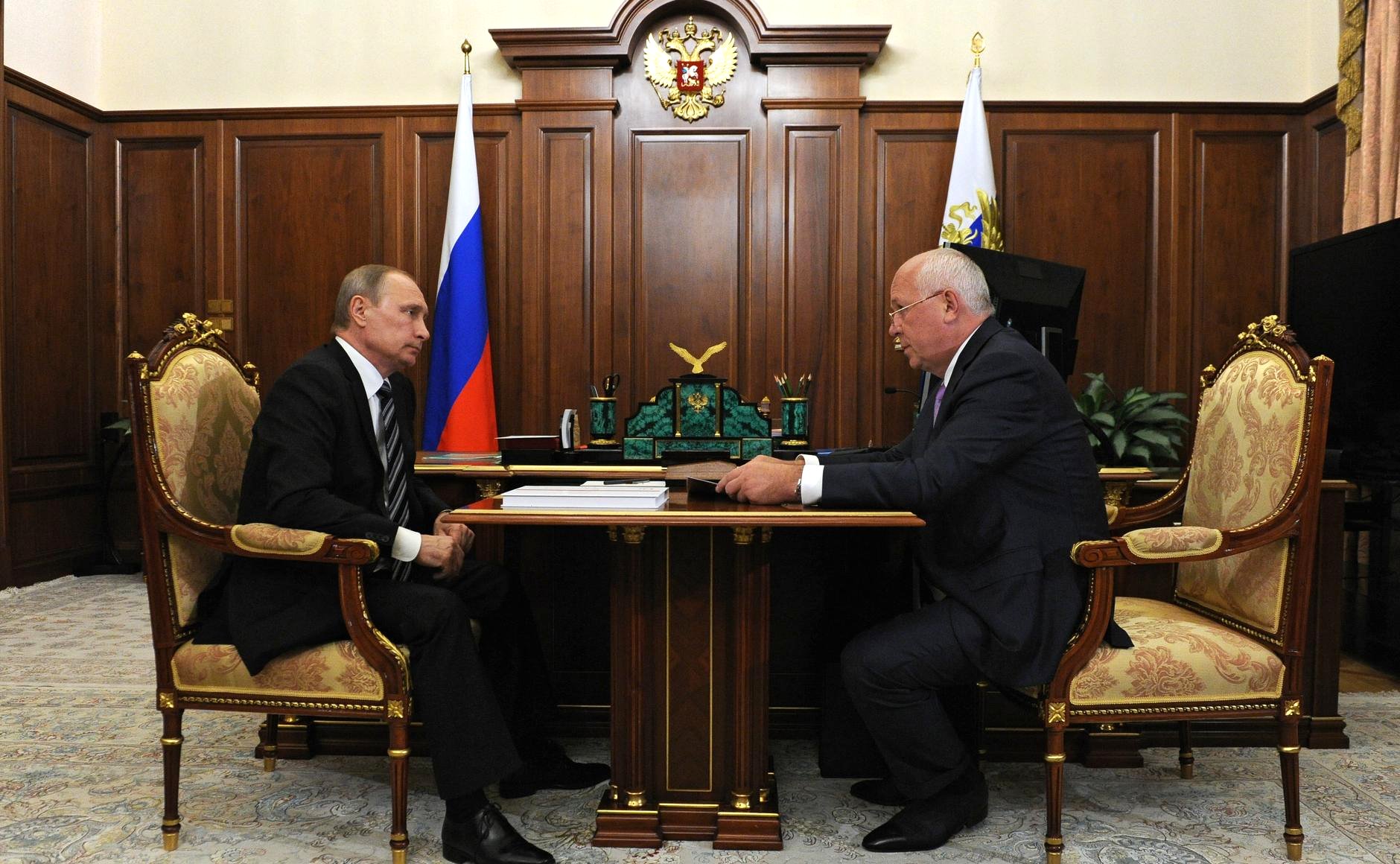 Sergey Chemezov reported to Vladimir Putin that Rostec has met the sanctions and achieved the planned growth rates