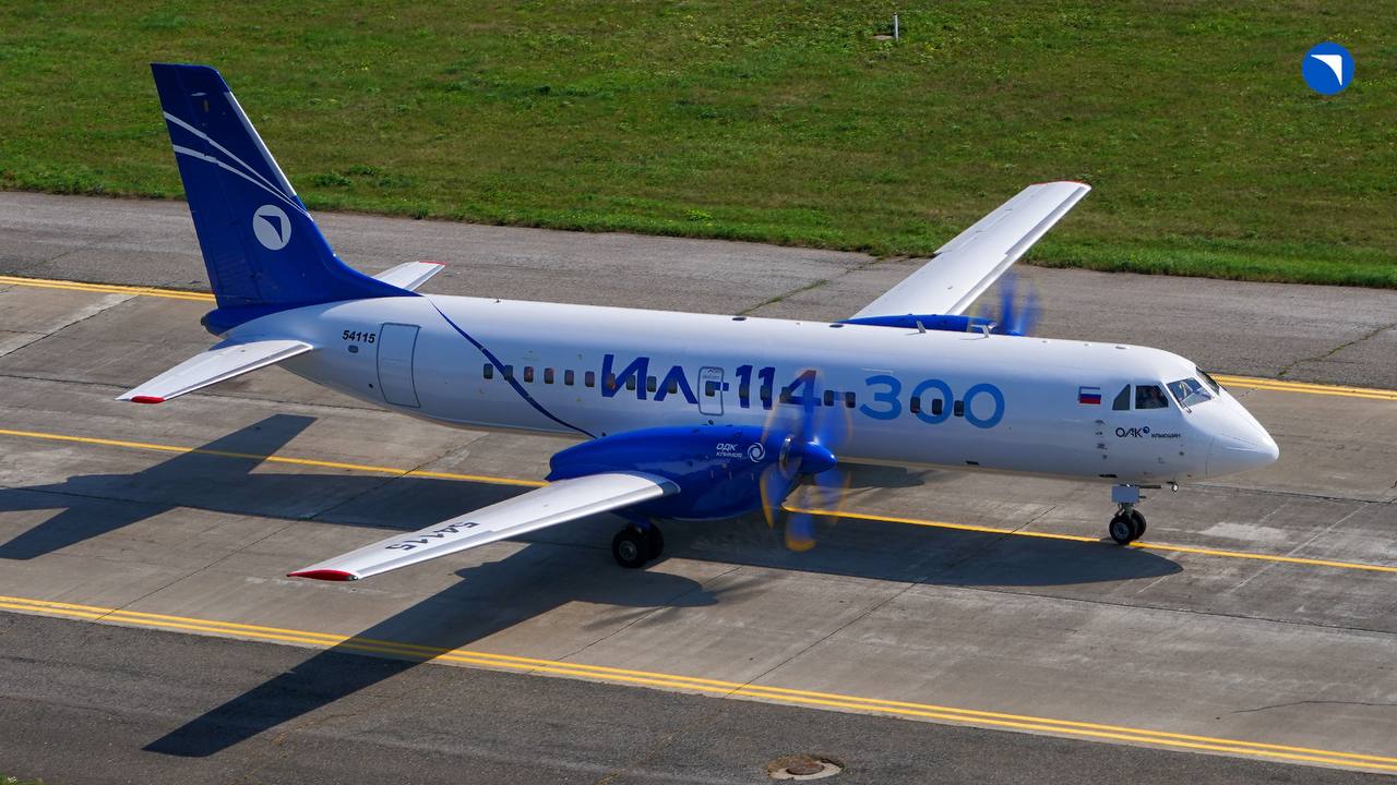 Самолет Ил-114-300 продолжает программу летных испытаний в новой ливрее ОАК