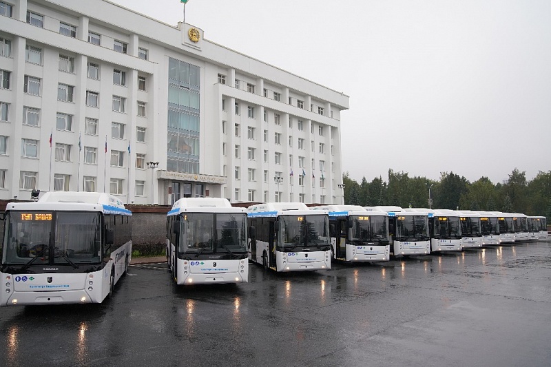Газовые автобусы НЕФАЗа пополнили городской автопарк Уфы
