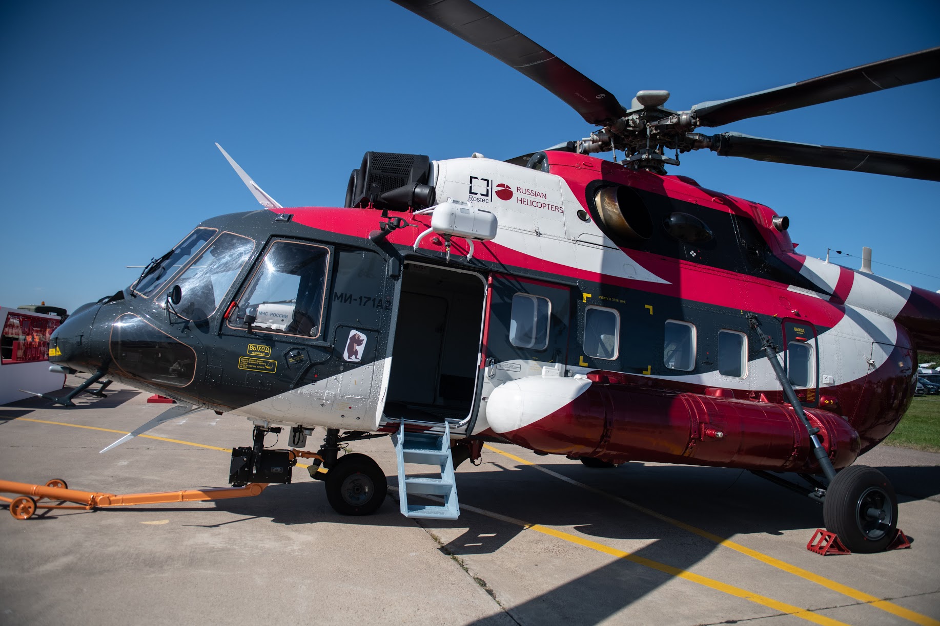 Ростех представляет на ВЭФ гражданский и многоцелевой вертолеты