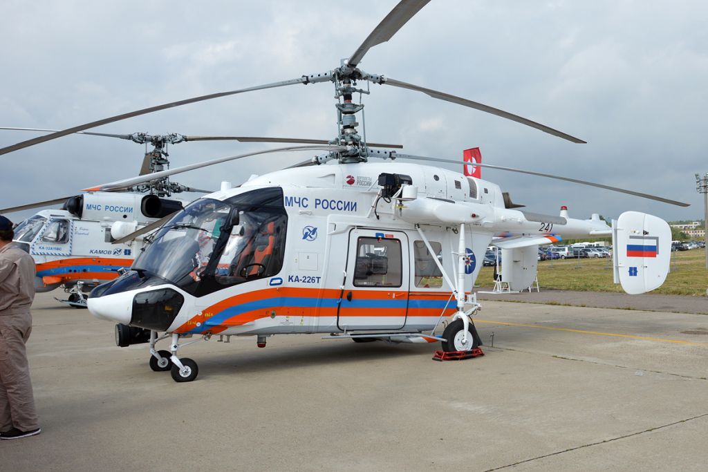 MCHS,_241,_Kamov_Ka-226_(20823828333).jpg