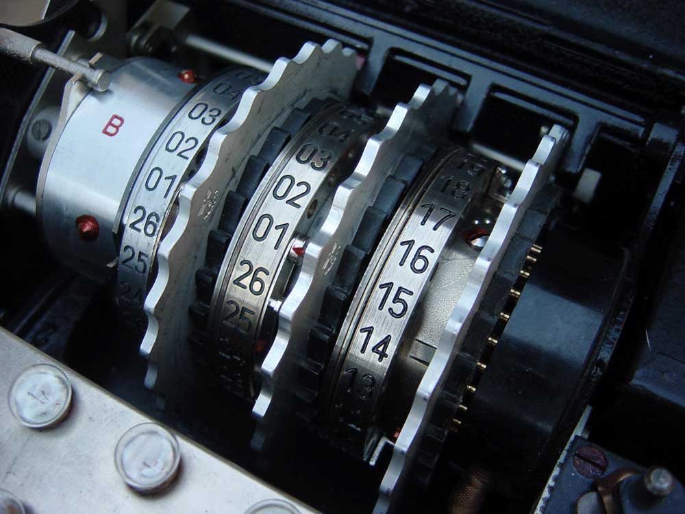 Enigma-rotor-stack.jpg