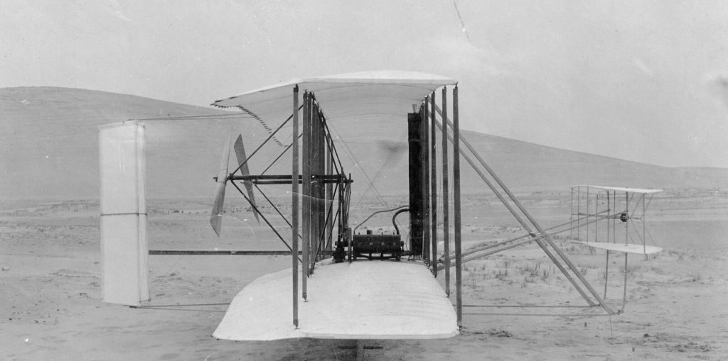1903-12_Wright-Flyer-side-view.jpg