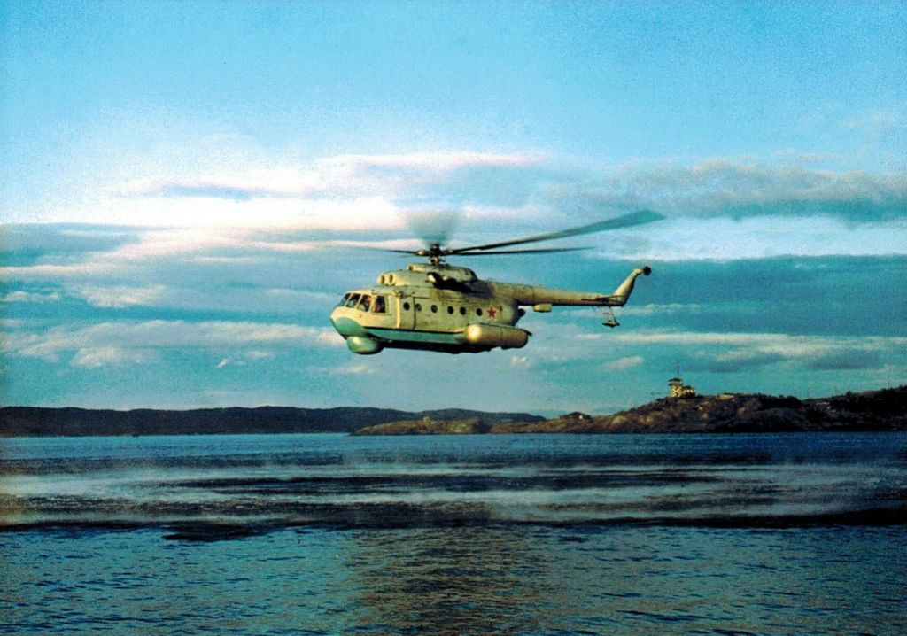7.Mi-14PL-VMF-SSSR-v-polete..jpg