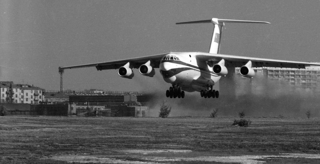 Первый взлет Ил-76 Николай Нилов.jpg