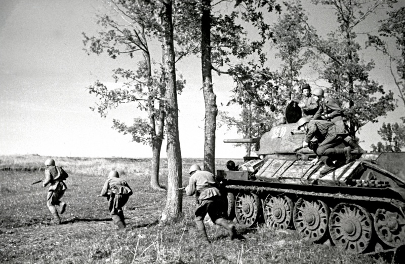 tank_t_34_76_1943_author_f_levshin.jpg
