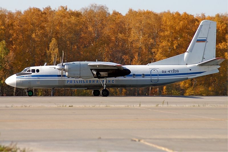 800px-Ryazanaviatrans_Antonov_An-24_Pavel.jpg