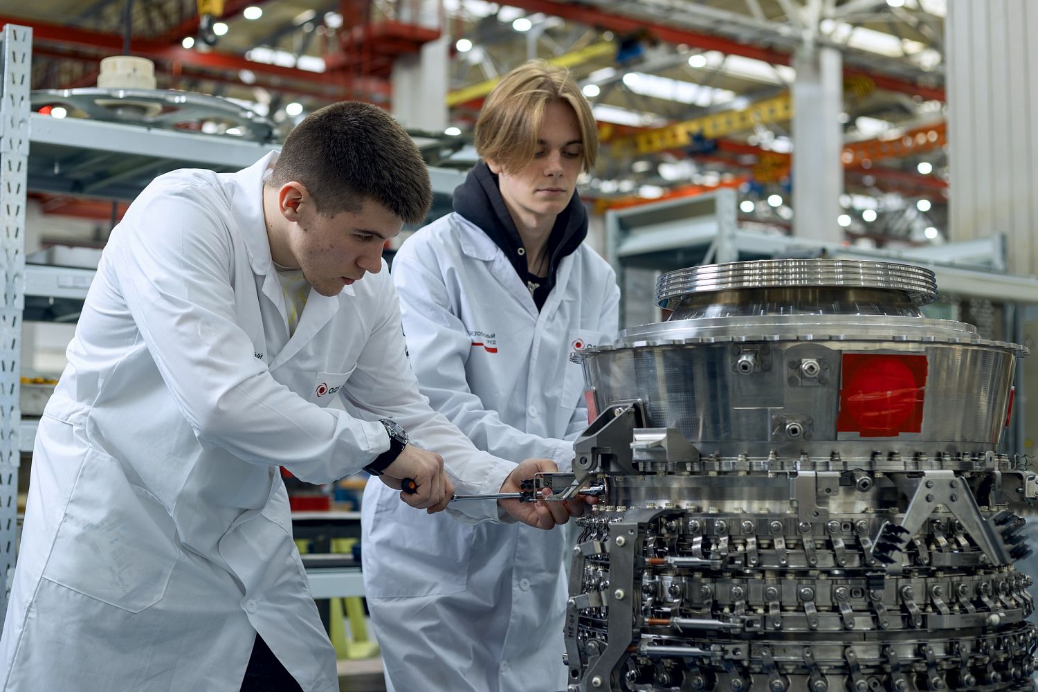 Рыбинское предприятие ОДК увеличивает подготовку специалистов рабочих профессий