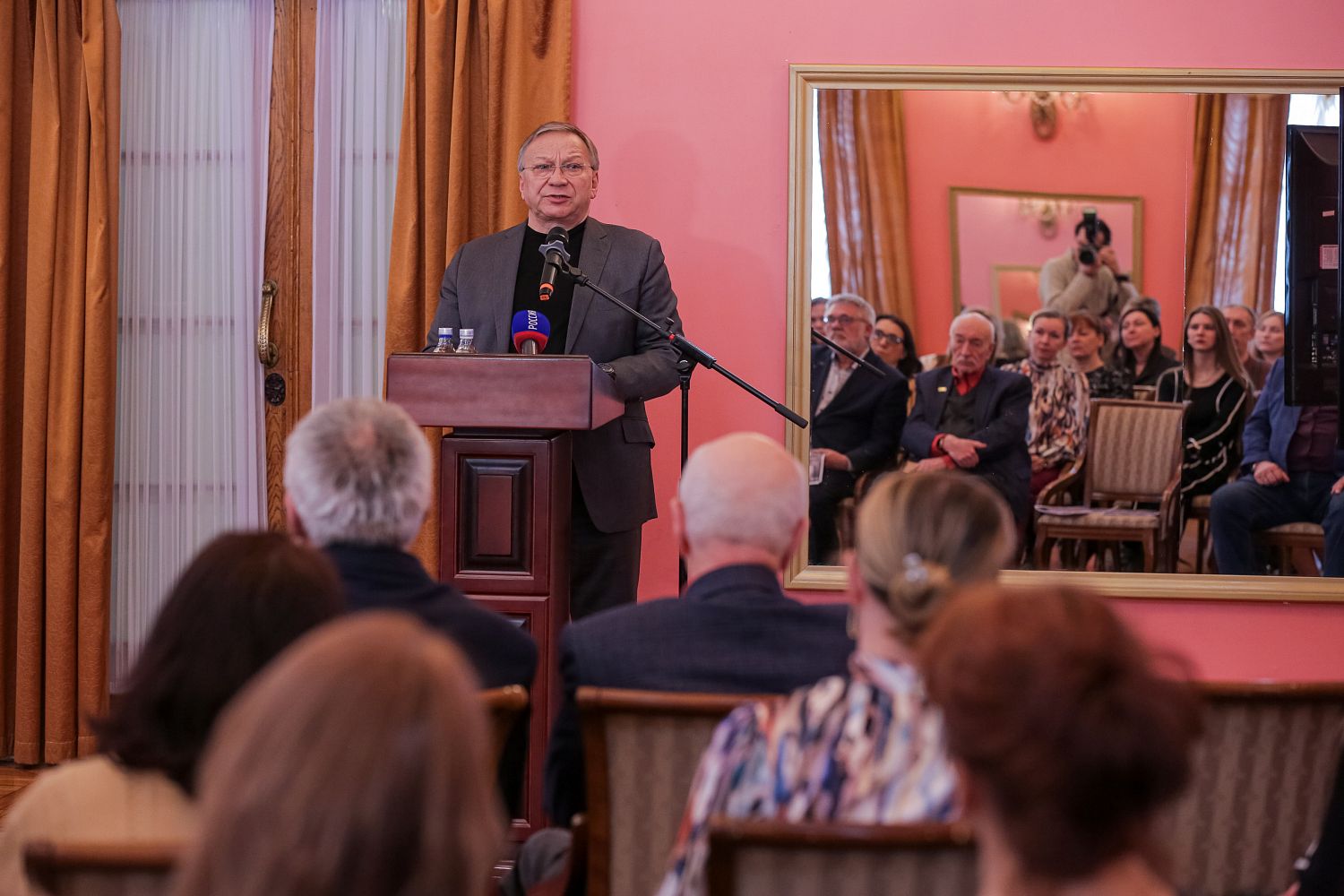 Работники Уралвагонзавода сыграют в фильме о подвиге их предков