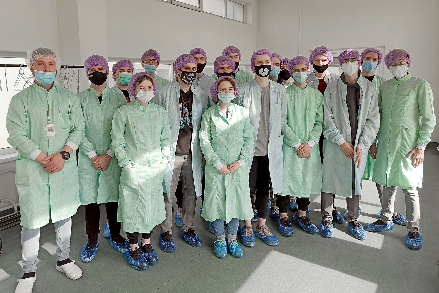 На предприятиях «Швабе» с начала года было организовано более 100 экскурсий