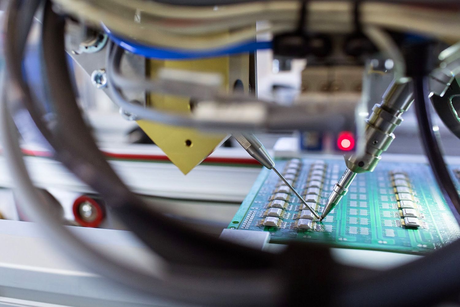 На предприятиях «Швабе» вручили награды за развитие промышленности