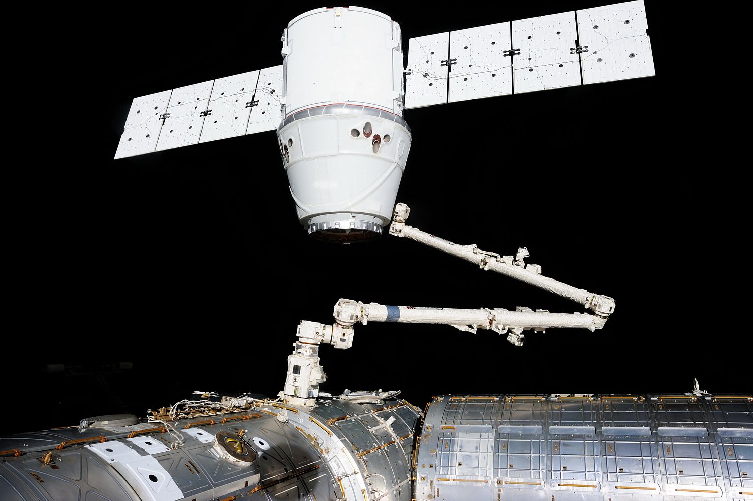 Rostec Supplies Training Sights to the Cosmonaut Training Center