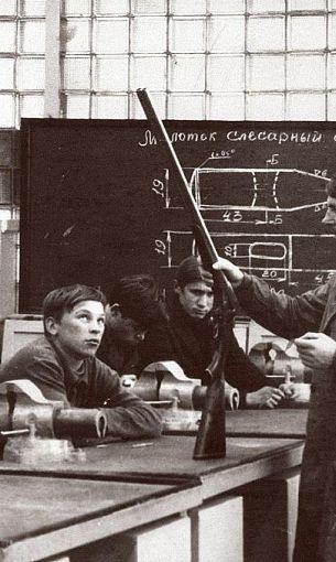 Школе ружейного мастерства Ижевского механического завода исполнилось 70 лет