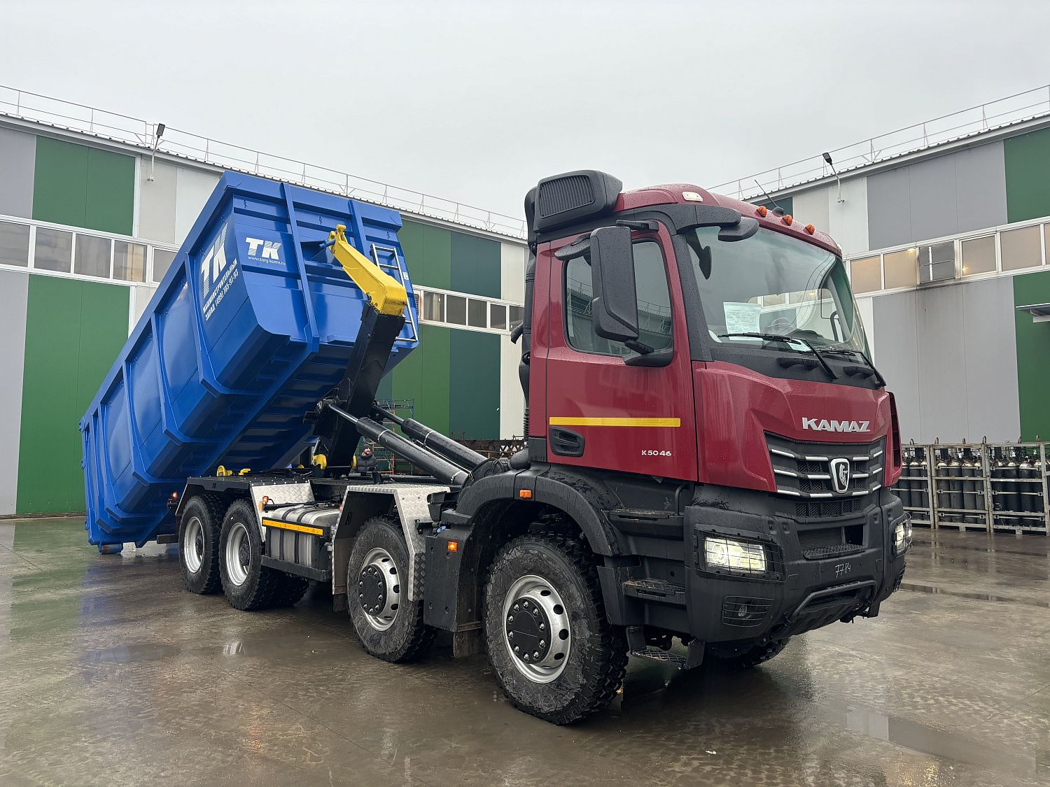 Автомобиль-мультилифт на шасси КАМАЗ-65951 выведен на рынок