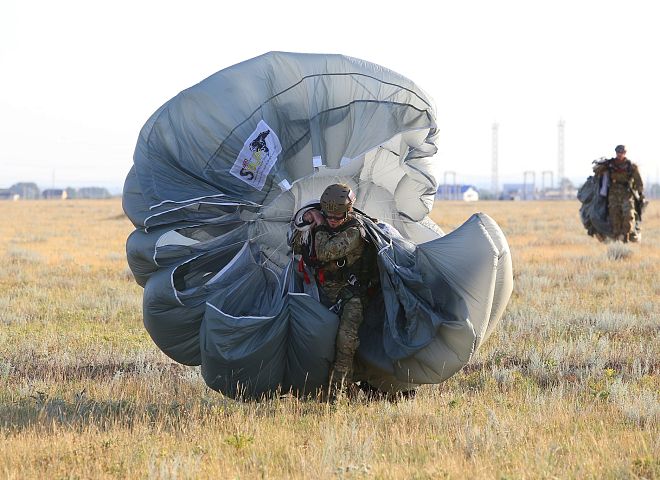 Stayer special-purpose parachute system