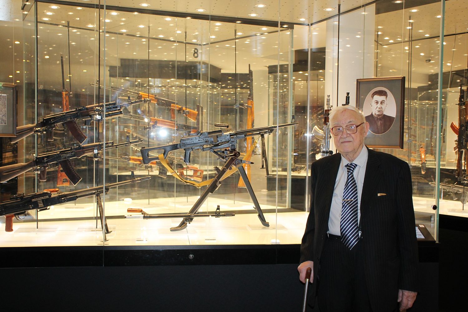 Леонид Степанов: «Всю жизнь я учился сам и учил других»