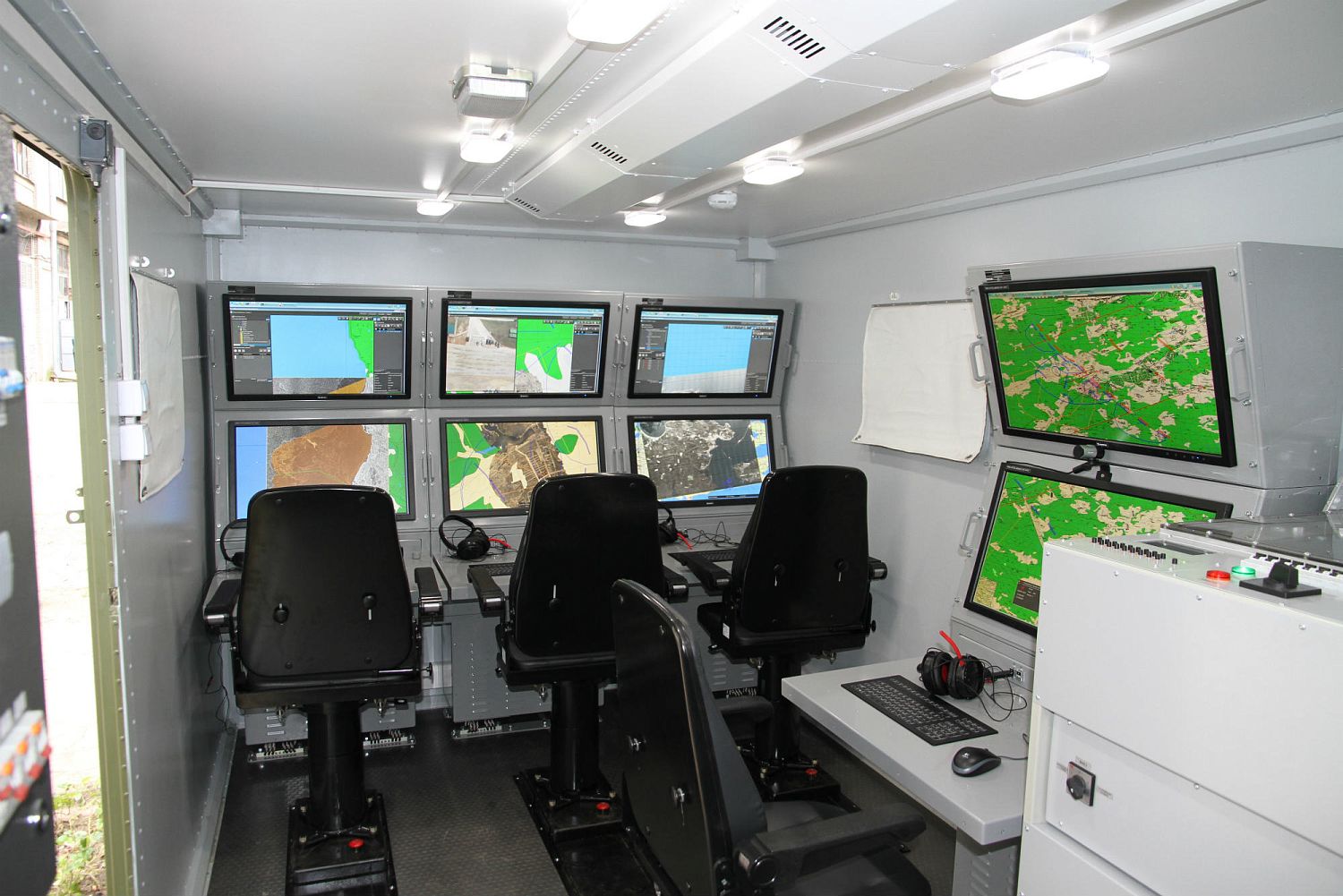 «Росэлектроника» создала мобильный дата-центр на базе суперкомпьютера