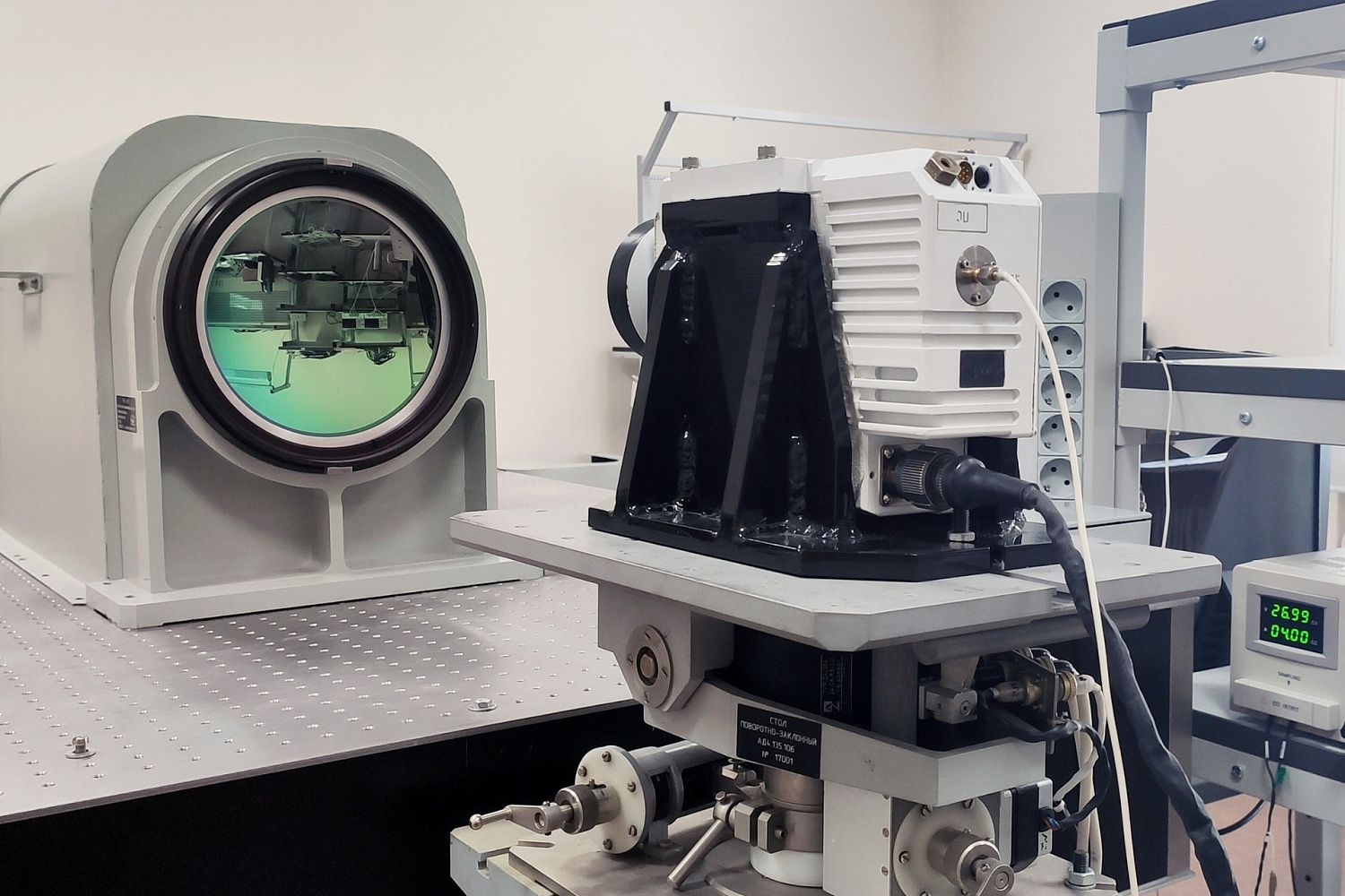 Ученые «Швабе» запатентовали оптику с повышенным отражением