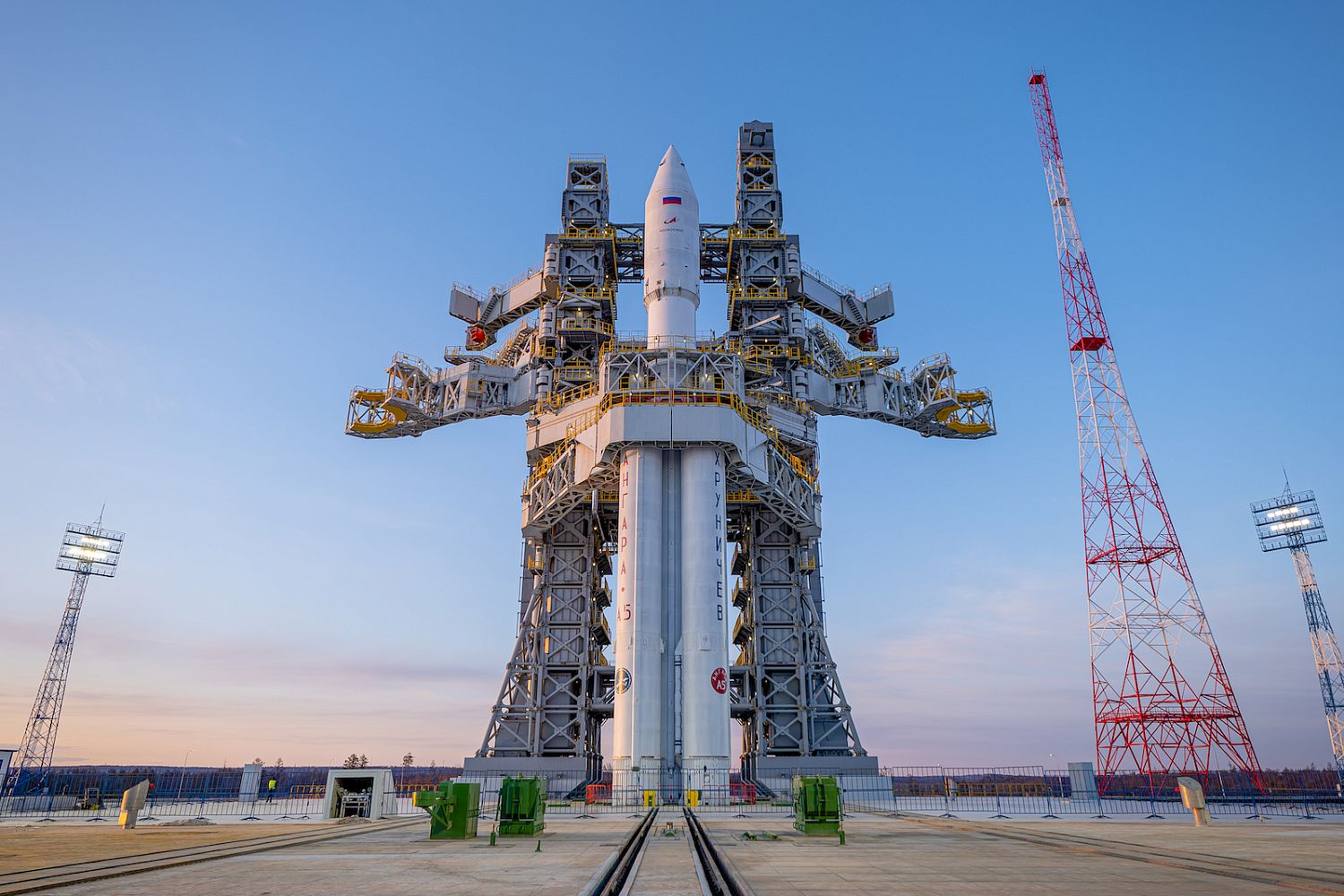 Rostec will Equip Five Angara Launch Vehicles with Extra Strong Payload Fairings 