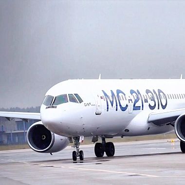 Второй самолет МС-21 с российскими системами начал летные сертификационные испытания