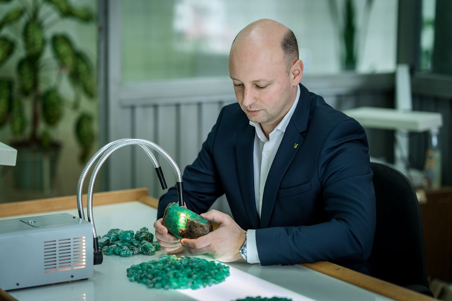 Профессии Ростеха: специалист по управлению