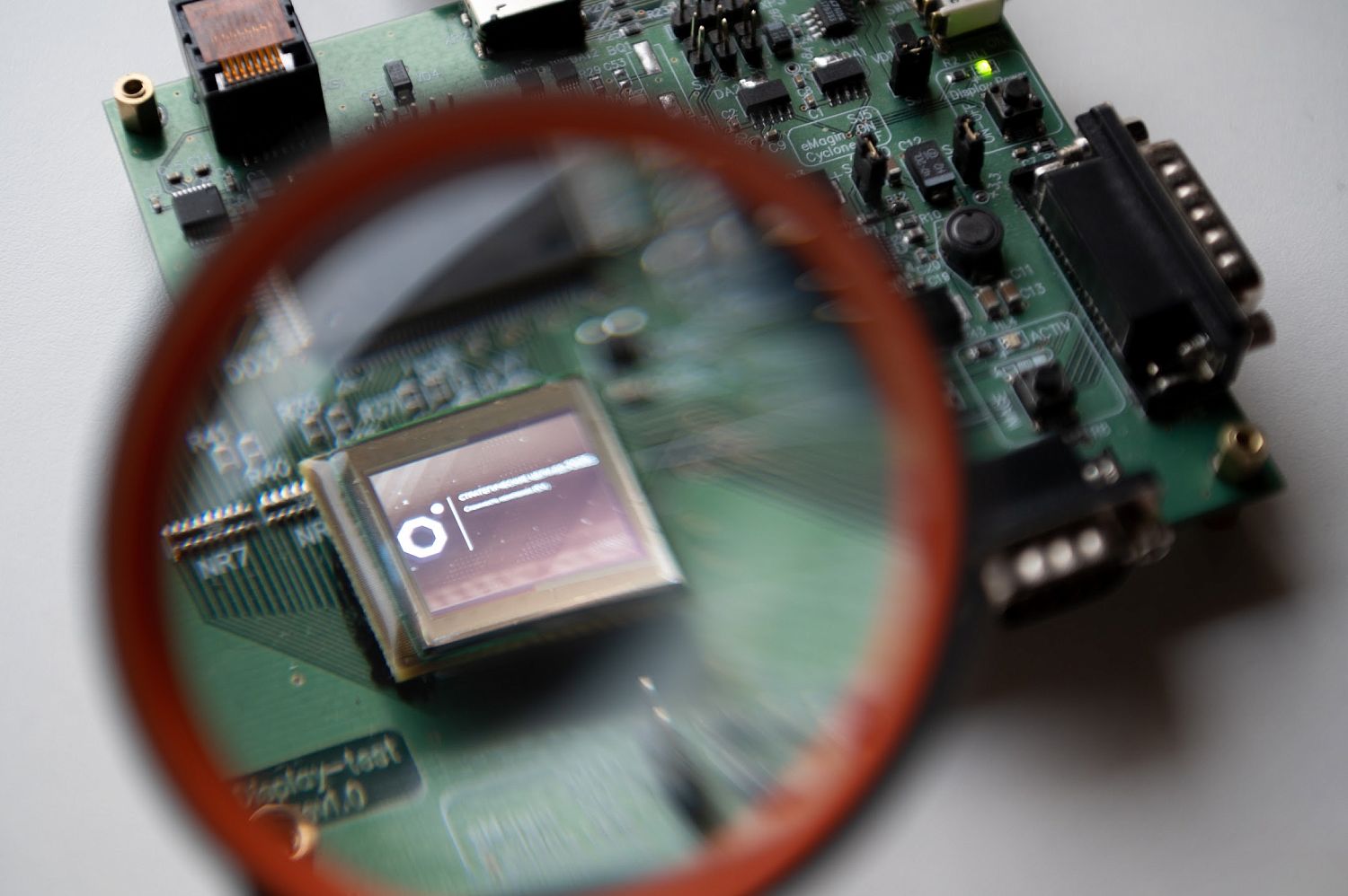 Ростех разработал первые российские OLED-микродисплеи