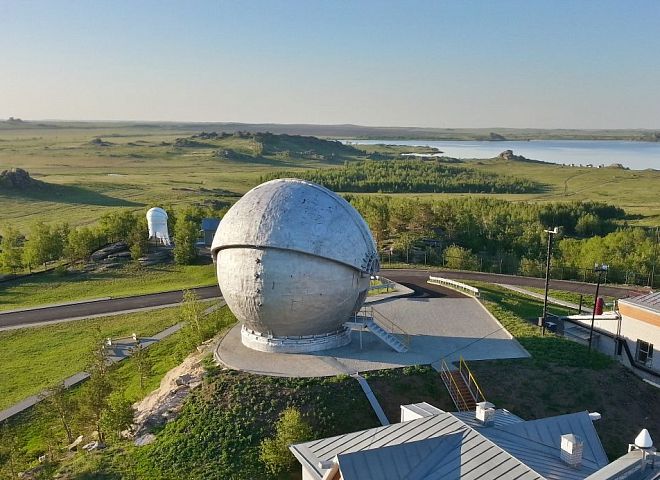 Главное 3,2-метровое зеркало для самого большого телескопа Алтайского оптико-лазерного центра им. Г.С. Титова